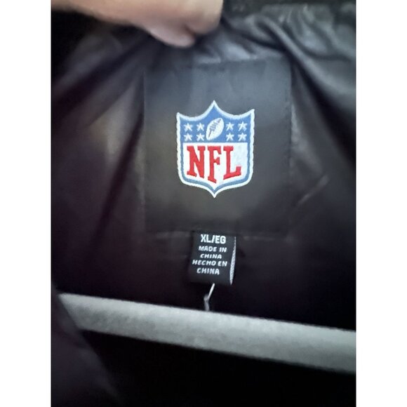 Minnesota Vikings NFL Purple Puffer Vest Adult Size: XL - Picture 3 of 5